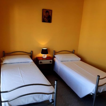 Easyroom Piovene Rocchette Esterno foto