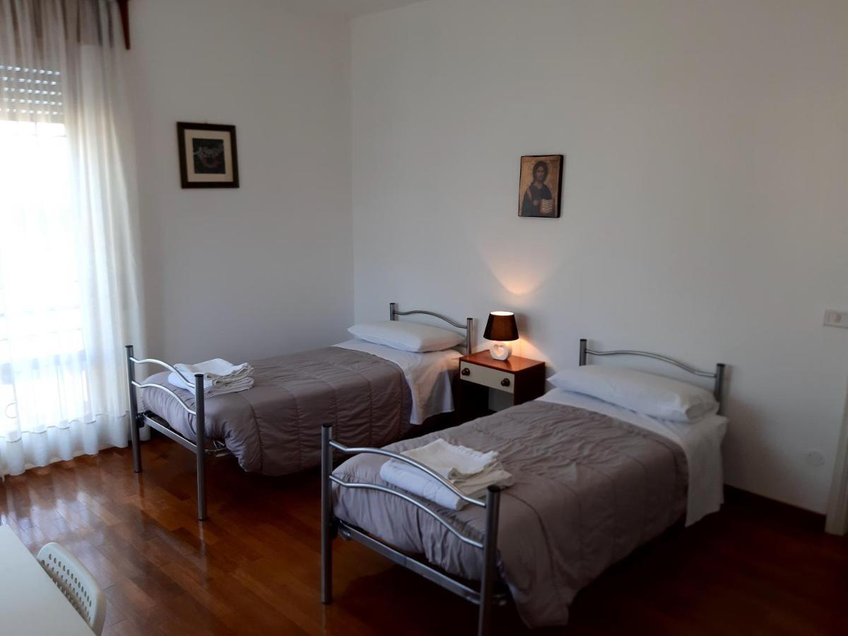 Easyroom Piovene Rocchette Esterno foto